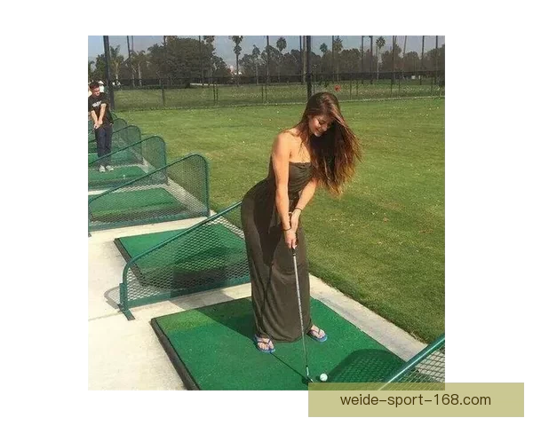 克莱汤普森女友梅根斯塔莉安演出时突感不适紧急送医引关注