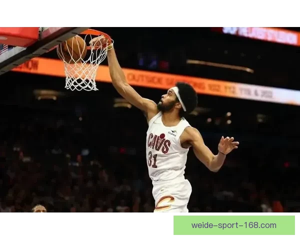 米切尔：哈登的吸引力减轻莫布利压力 艾伦缺席让他承受更多挑战